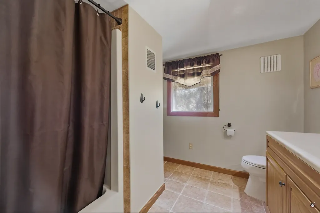 24 Smith Street Augusta ME 04330