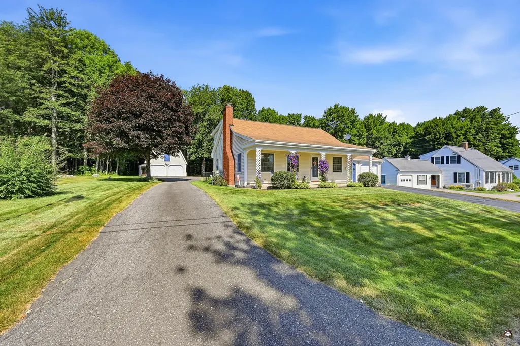 24 Smith Street Augusta ME 04330