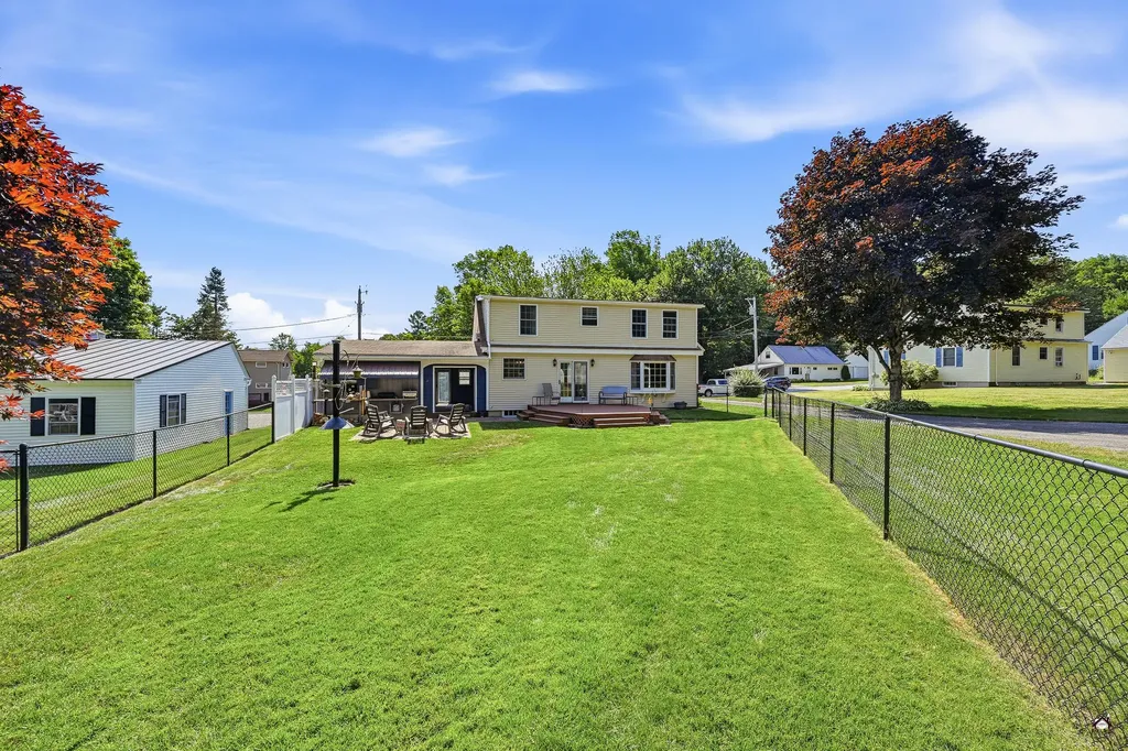 24 Smith Street Augusta ME 04330