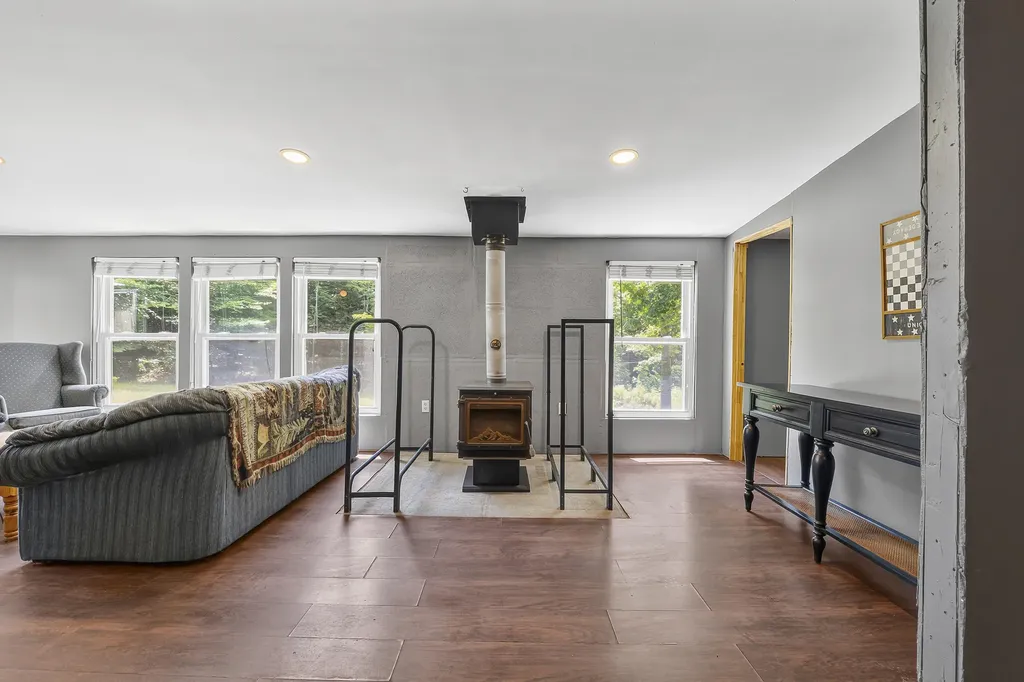 15 Donjon Lane Livermore Falls ME 04254