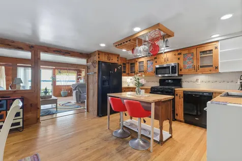 1069 Newbury Neck Road Surry ME 04684