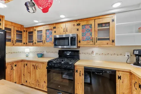 1069 Newbury Neck Road Surry ME 04684
