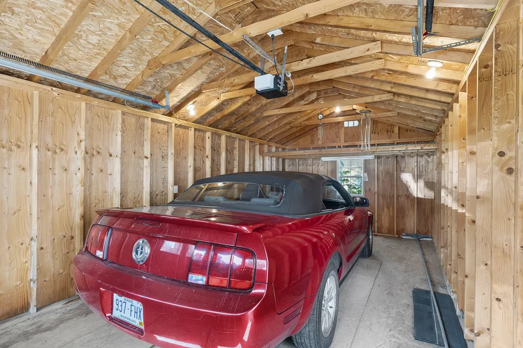 23 Karen Street Palmyra ME 04965
