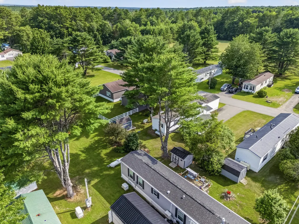 23 Karen Street Palmyra ME 04965