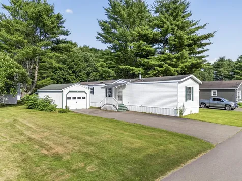 23 Karen Street Palmyra ME 04965