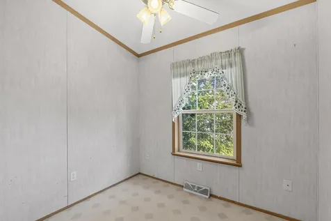 23 Karen Street Palmyra ME 04965