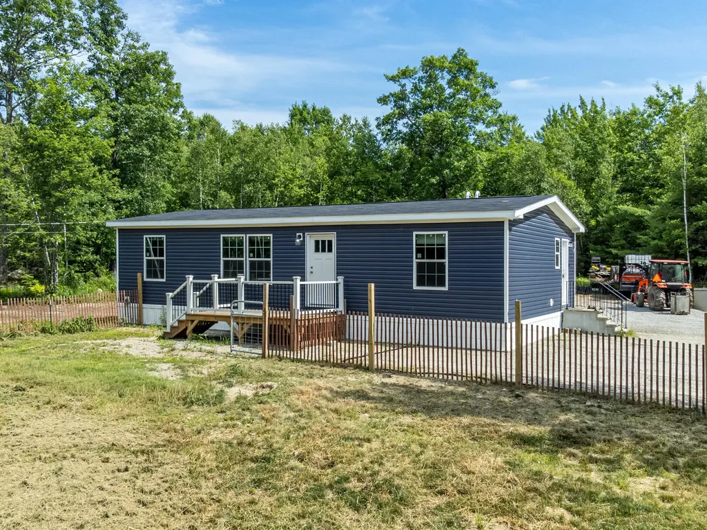32 Hussey Road Parsonsfield ME 04047