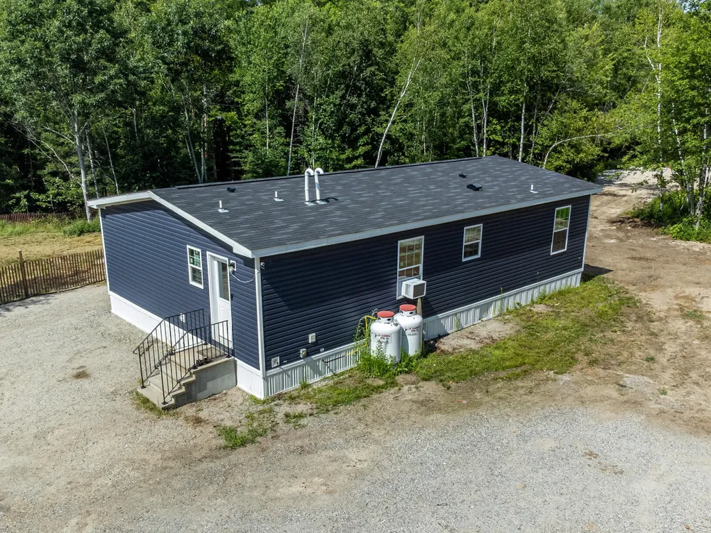 32 Hussey Road Parsonsfield ME 04047