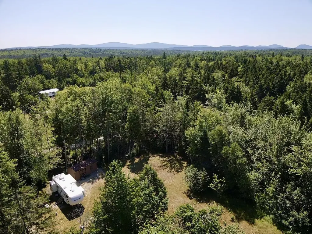 15 Eagle Point Way Trenton ME 04605