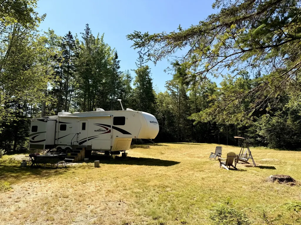 15 Eagle Point Way Trenton ME 04605