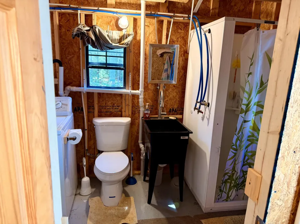 15 Eagle Point Way Trenton ME 04605