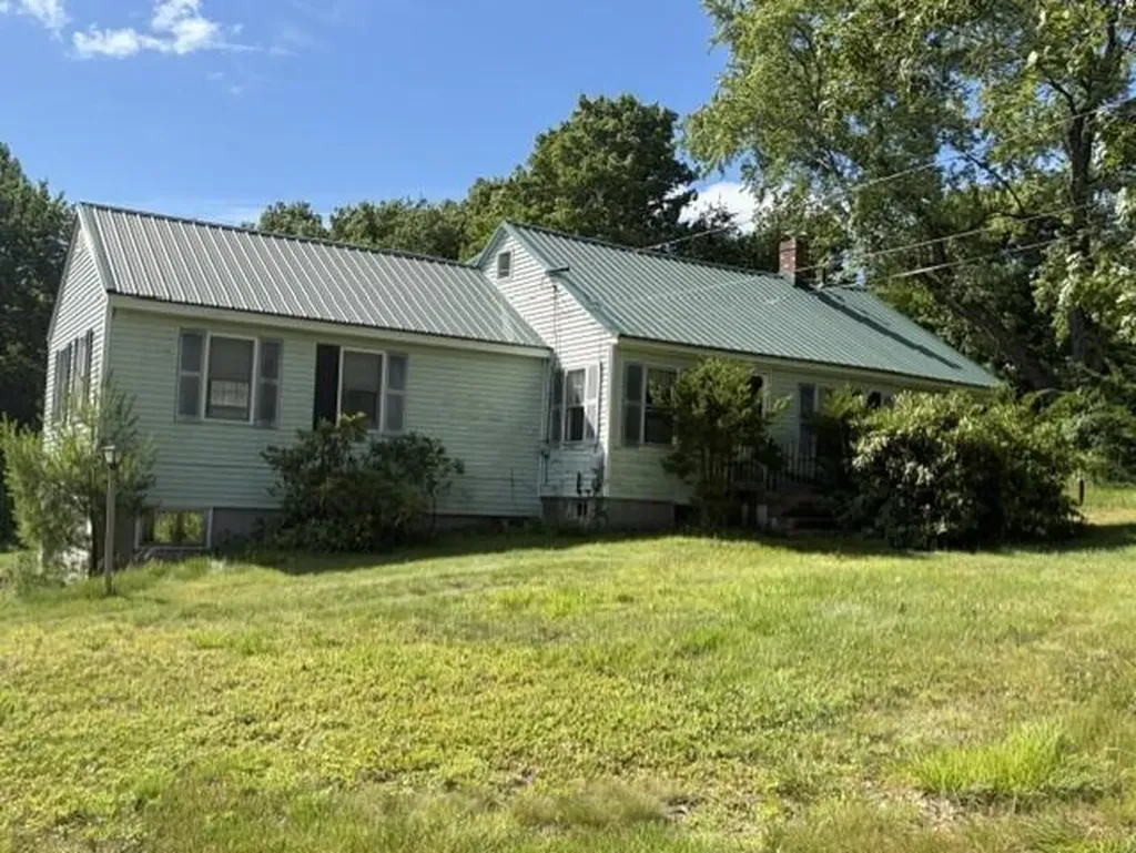 Standish ME, 1077 Chadbourne Road