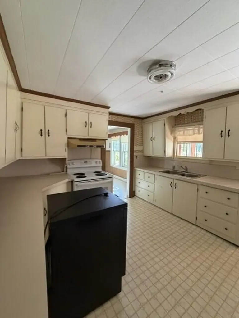 1077 Chadbourne Road Standish ME 04084