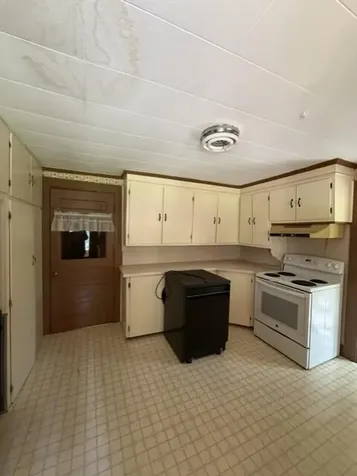 1077 Chadbourne Road Standish ME 04084