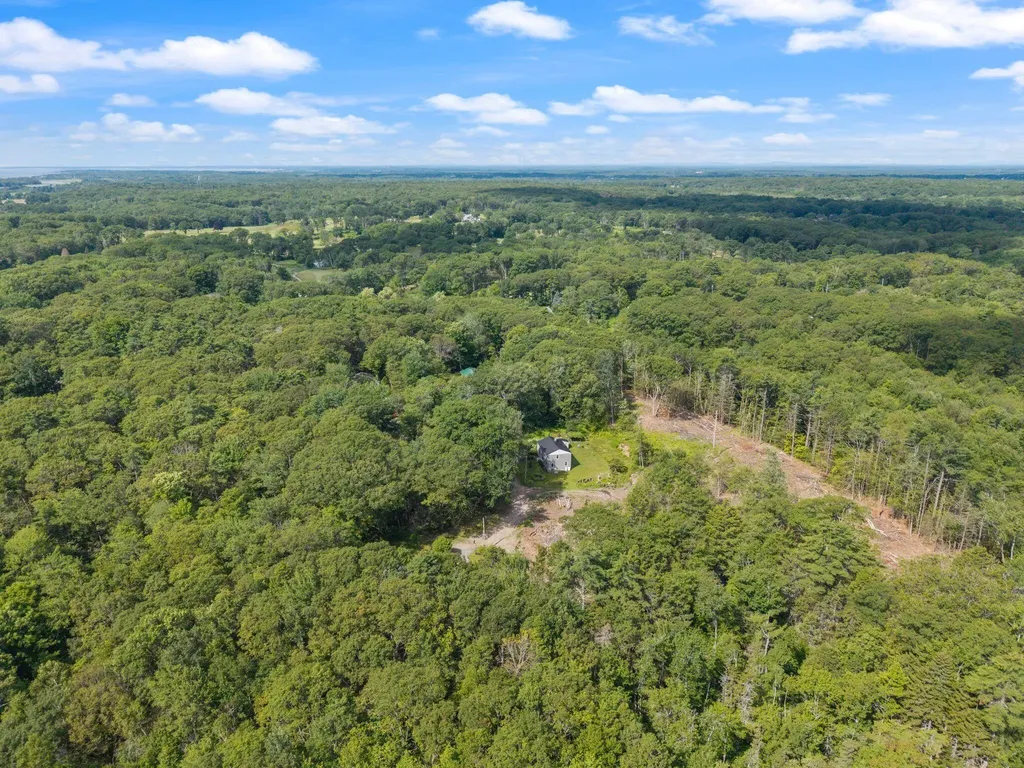 5 Davcarley Road Cape Elizabeth ME 04107