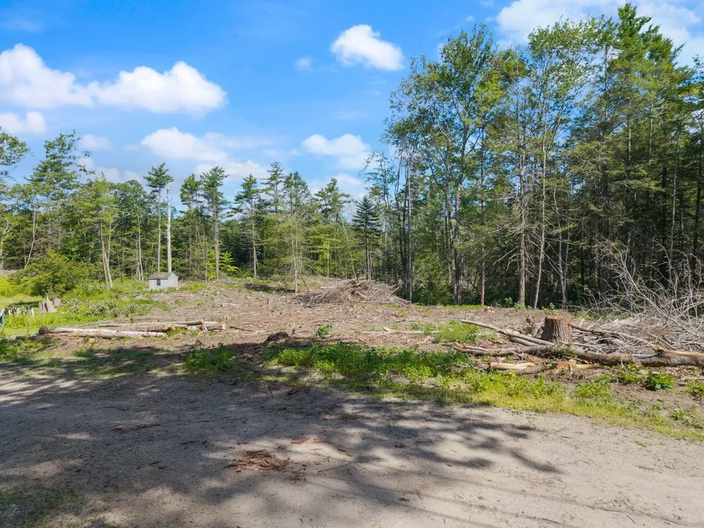 5 Davcarley Road Cape Elizabeth ME 04107