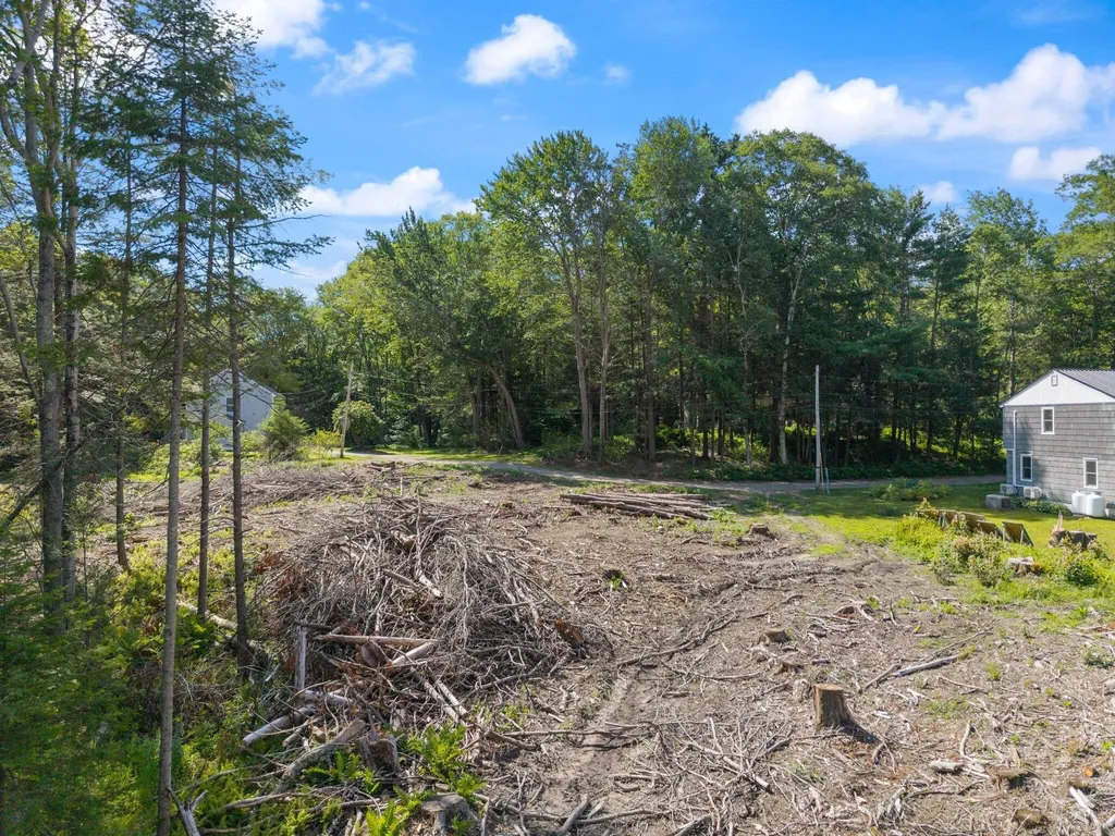5 Davcarley Road Cape Elizabeth ME 04107