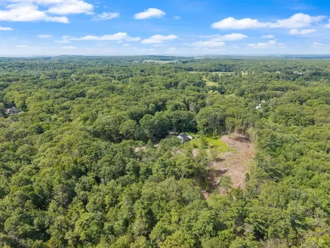 5 Davcarley Road Cape Elizabeth ME 04107