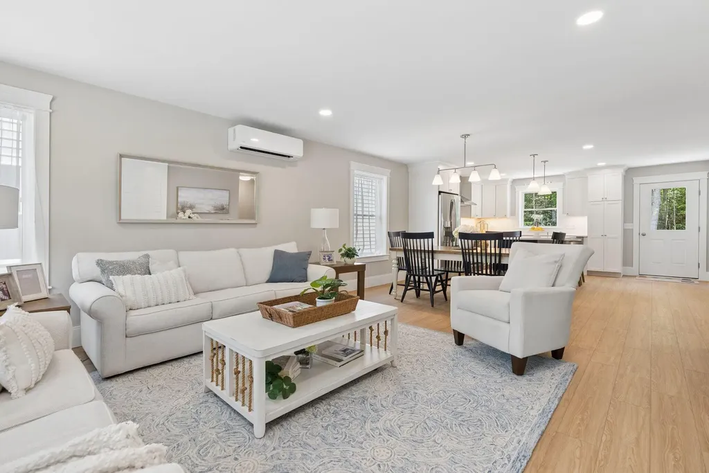 14 Creekside Court Kennebunk ME 04043