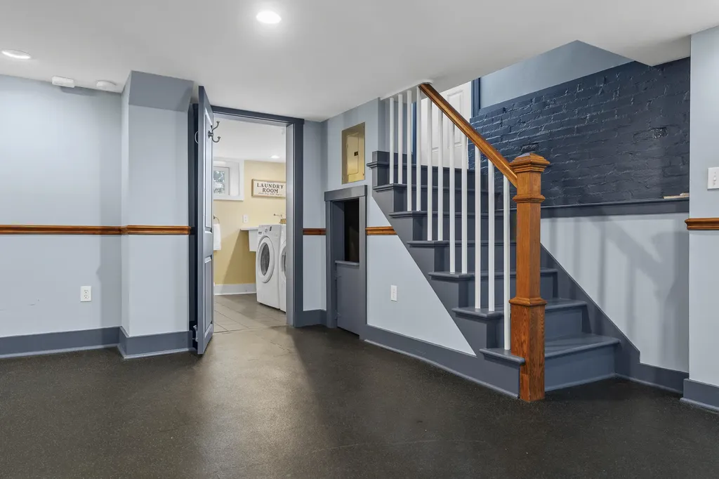 25 Deblois Street Portland ME 04103