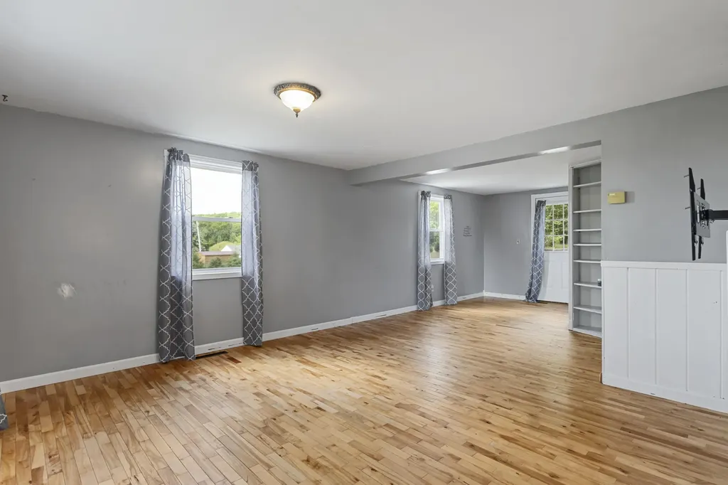 256 Belgrade Road Mount Vernon ME 04352