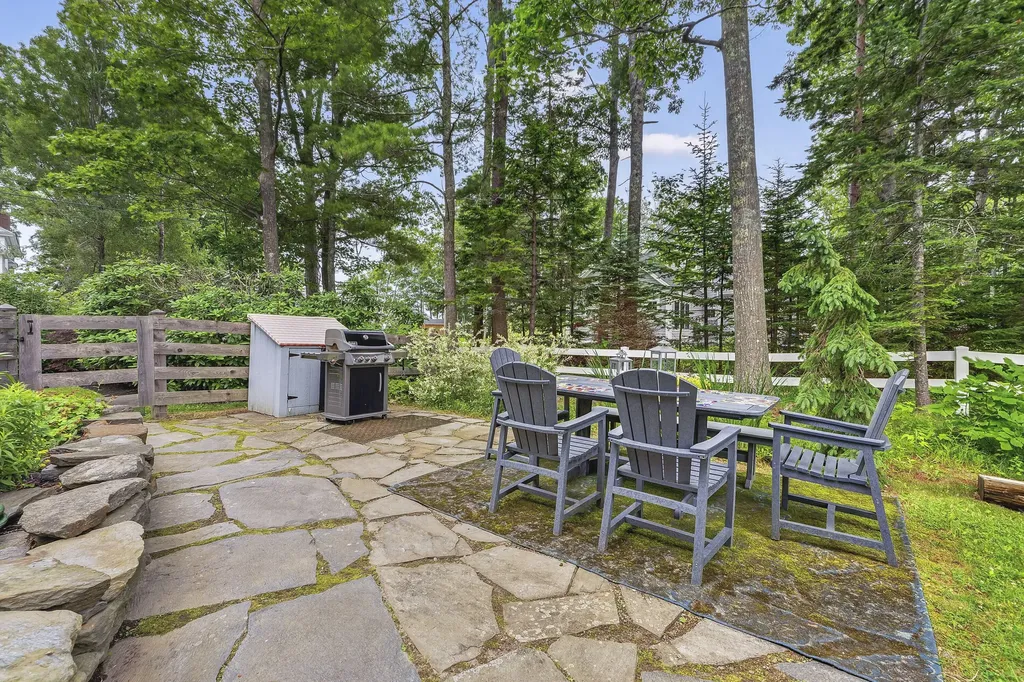 14 Merganser Way Freeport ME 04032