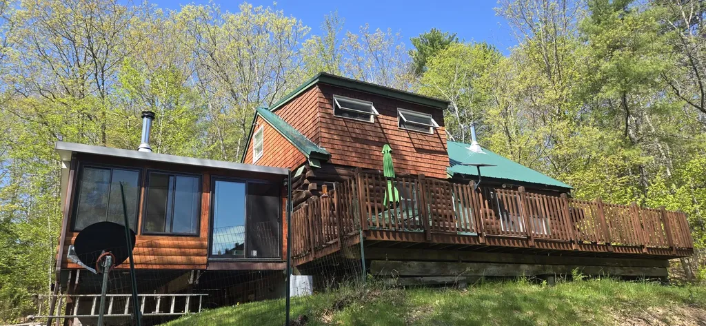 Harrison ME, 922 Edes Falls Road
