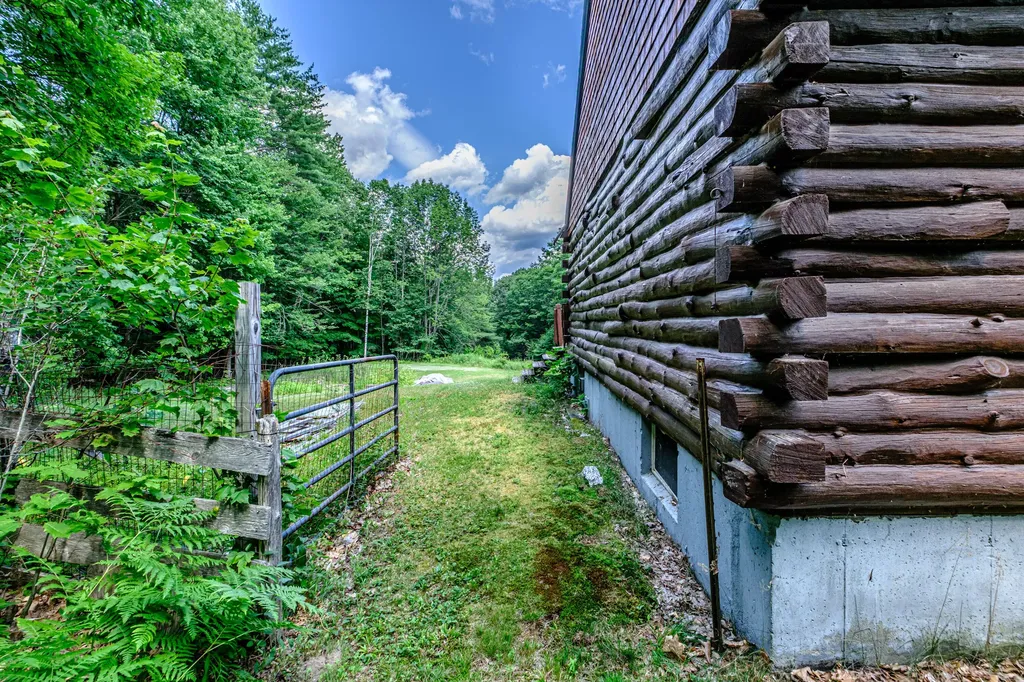 922 Edes Falls Road Harrison ME 04040