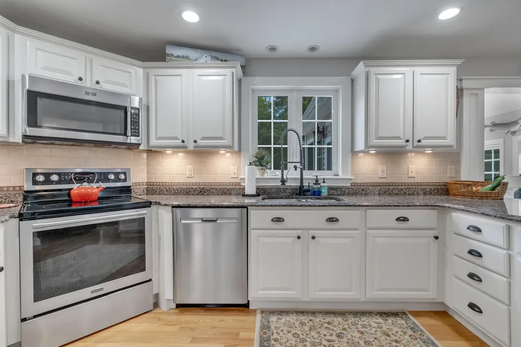 6 Little Ossipee Landing Waterboro ME 04061