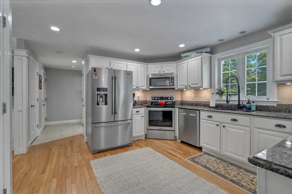 6 Little Ossipee Landing Waterboro ME 04061