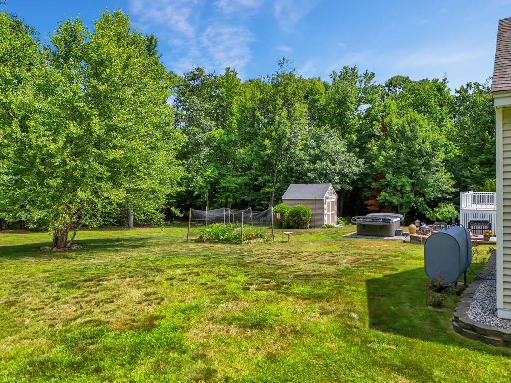 6 Little Ossipee Landing Waterboro ME 04061