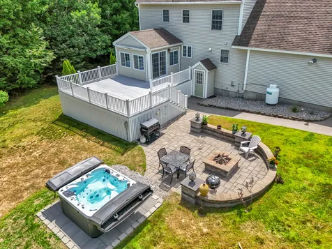 6 Little Ossipee Landing Waterboro ME 04061