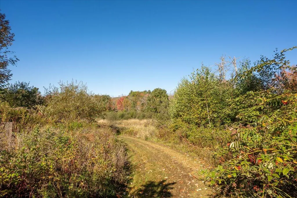 261 S Union Road Union ME 04862