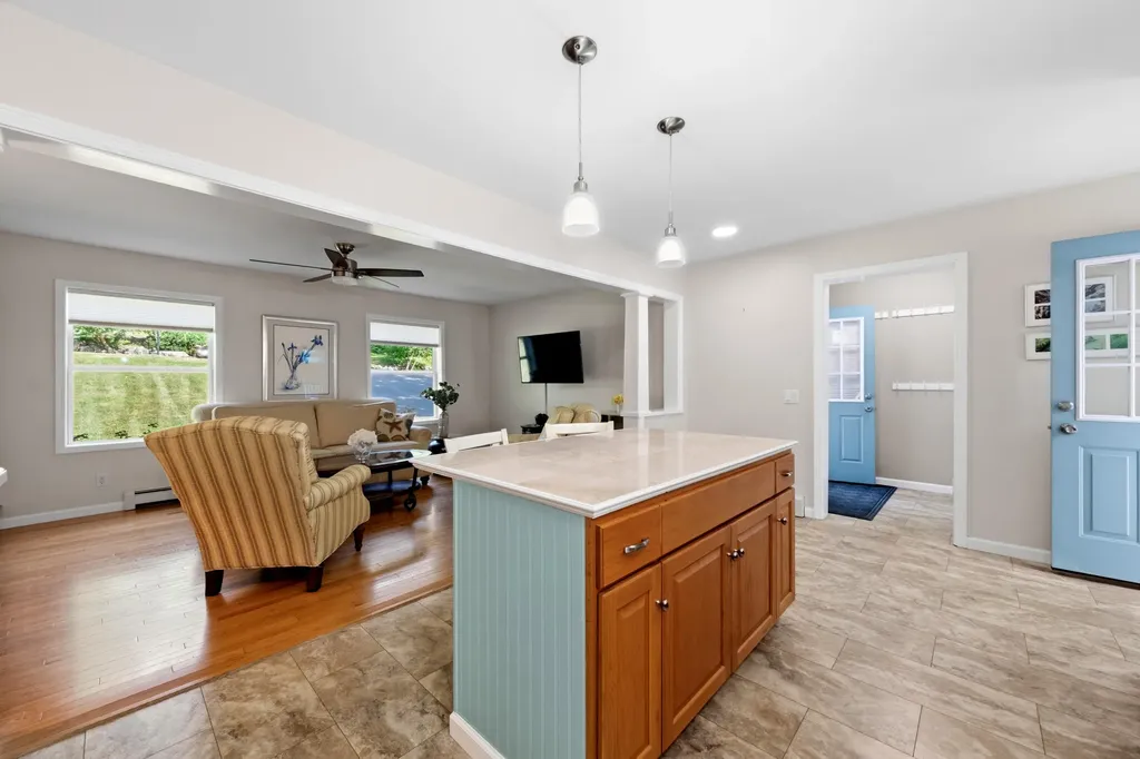 26 Acadia Drive Rockland ME 04841