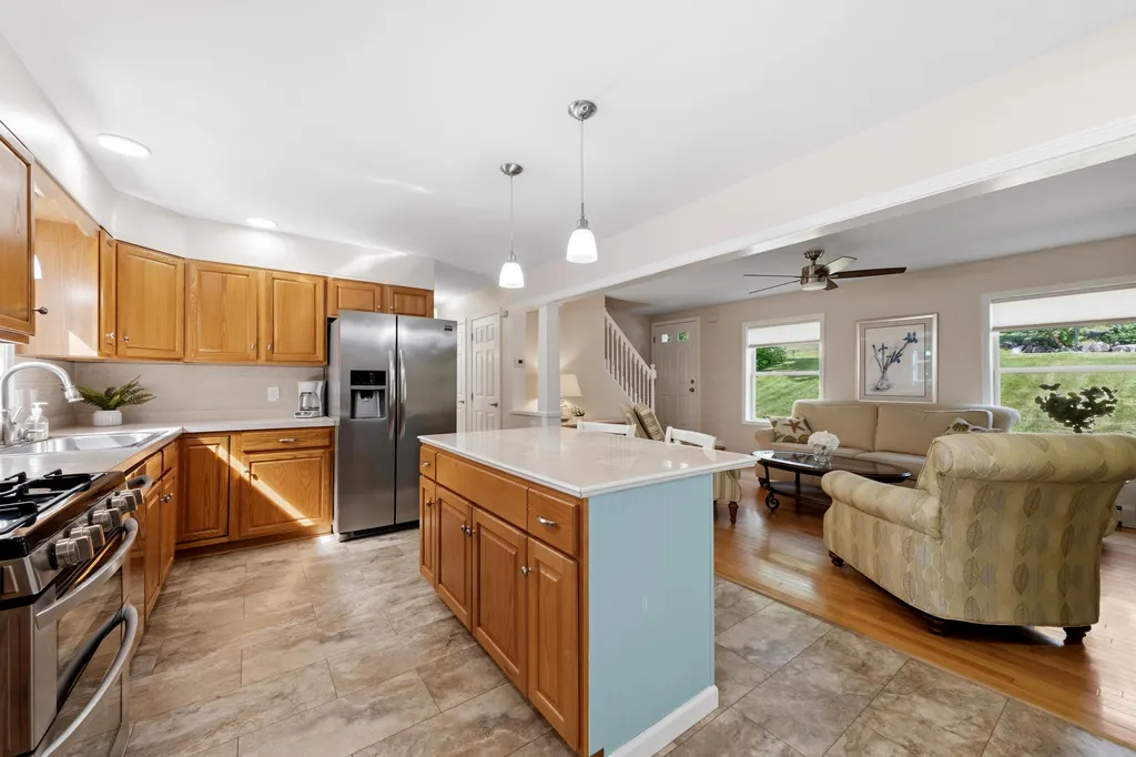 26 Acadia Drive Rockland ME 04841