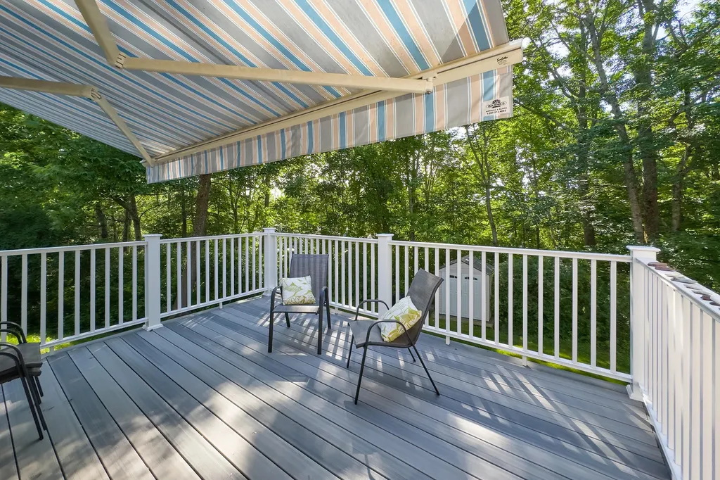 26 Acadia Drive Rockland ME 04841
