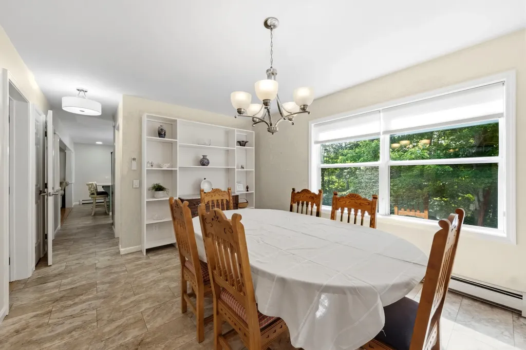 26 Acadia Drive Rockland ME 04841