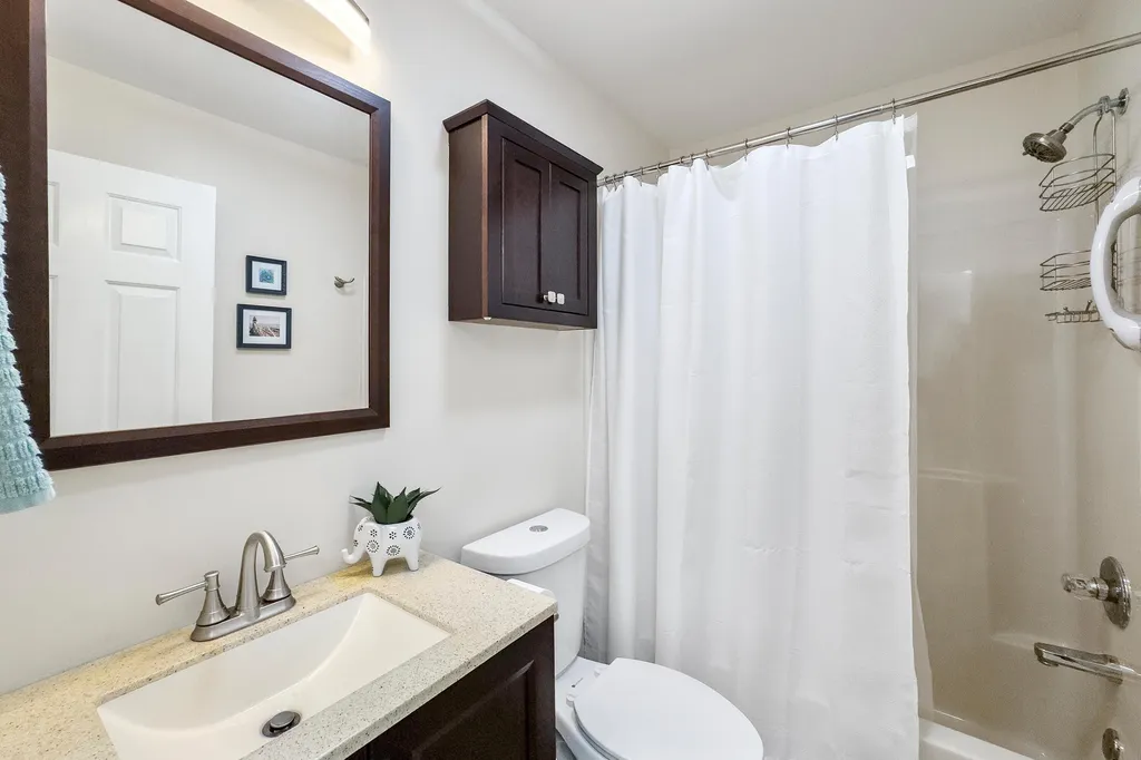 26 Acadia Drive Rockland ME 04841