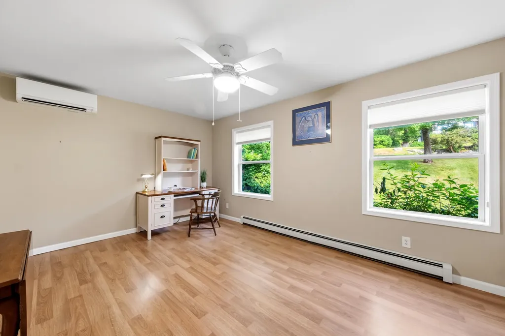 26 Acadia Drive Rockland ME 04841