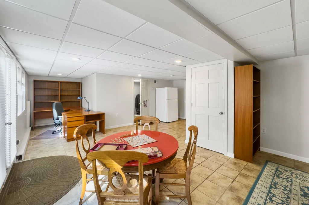 26 Acadia Drive Rockland ME 04841