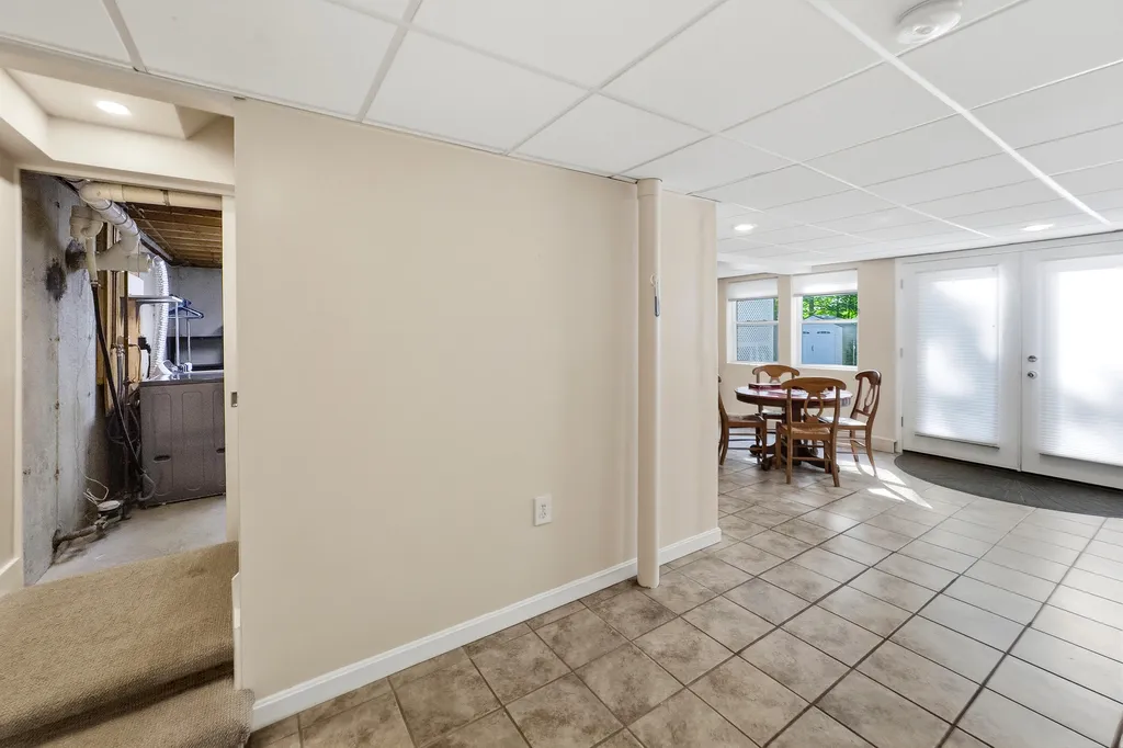 26 Acadia Drive Rockland ME 04841