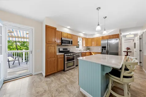 26 Acadia Drive Rockland ME 04841