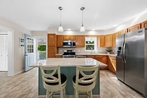 26 Acadia Drive Rockland ME 04841