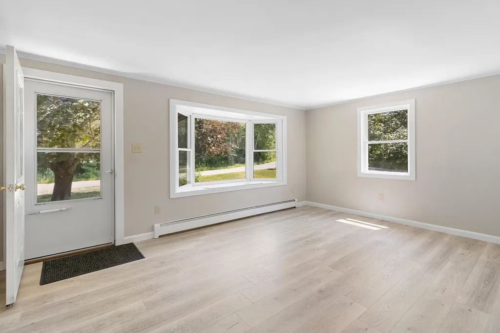 224 Walleston Road Saint George ME 04860