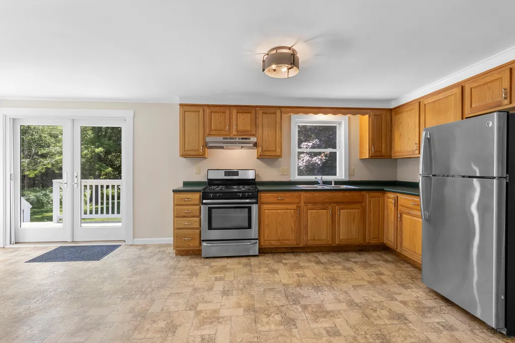 224 Walleston Road Saint George ME 04860