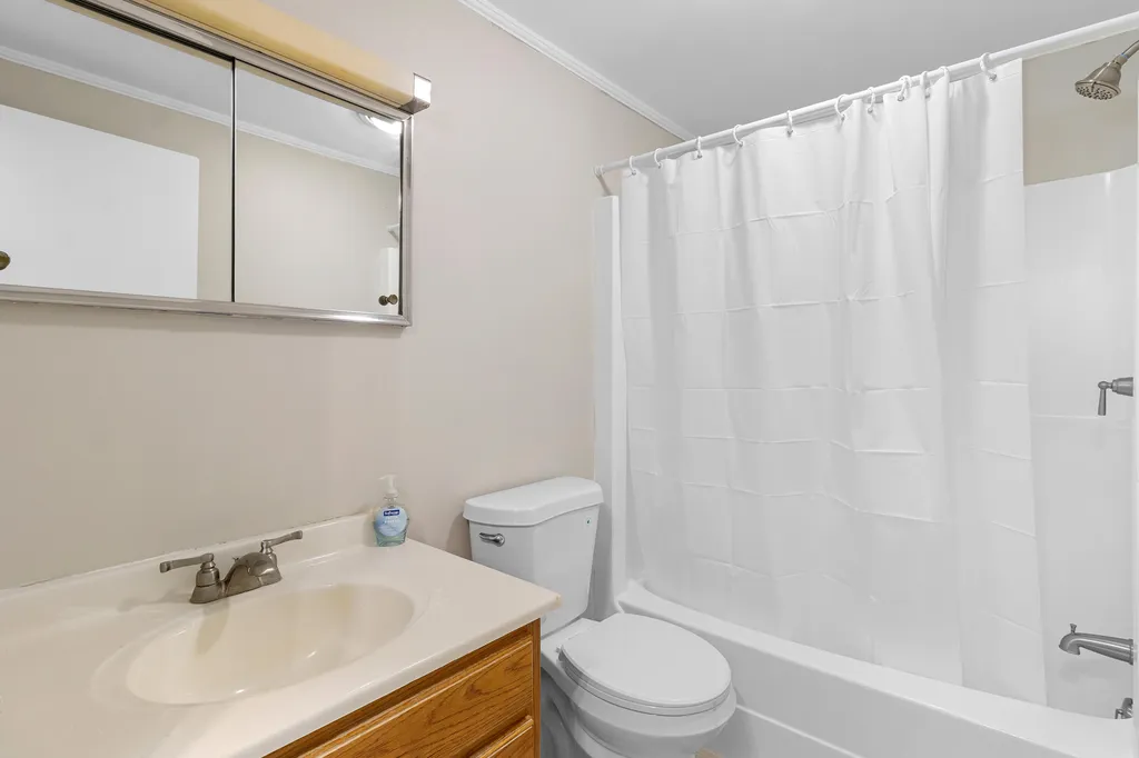 224 Walleston Road Saint George ME 04860