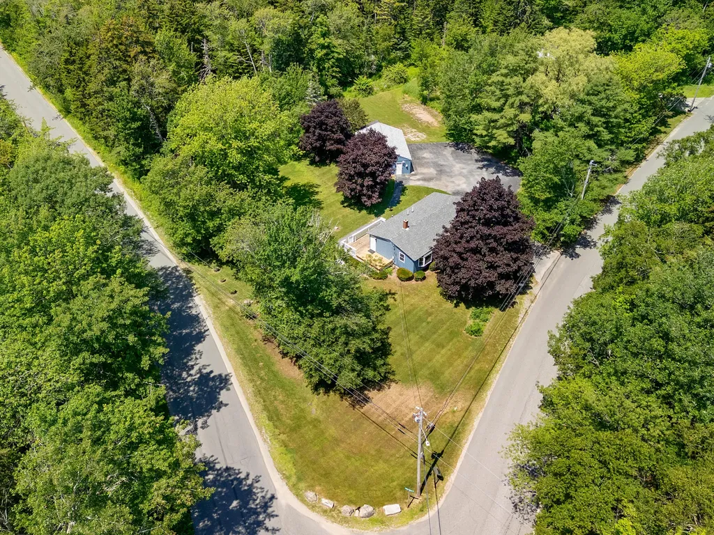 224 Walleston Road Saint George ME 04860
