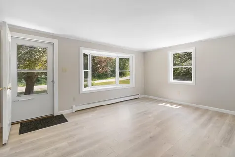 224 Walleston Road Saint George ME 04860