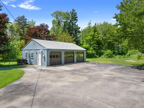 224 Walleston Road Saint George ME 04860
