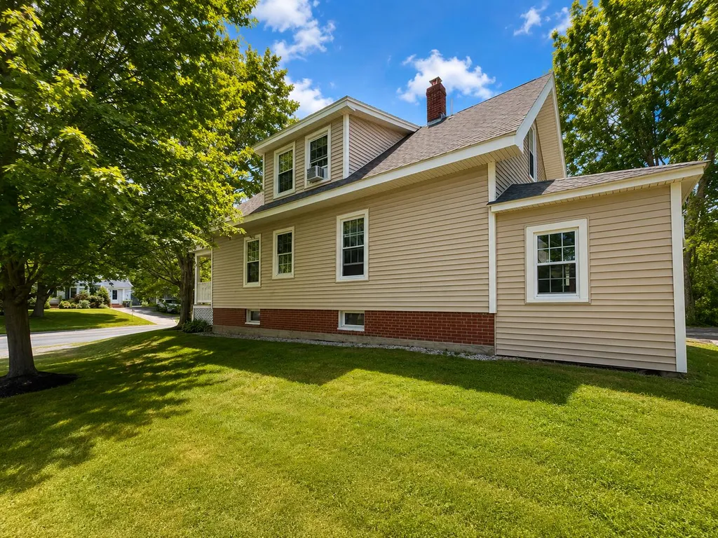 247 Spring Street Westbrook ME 04092